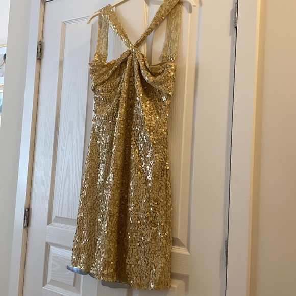 Sequin Gold coktail Dress - Picture 2 of 6